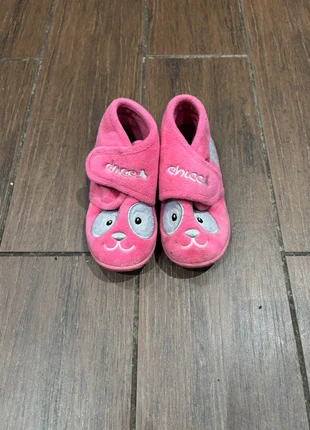 Chaussons chicco, marque: Rose, état: Très bon état, taille: 25, 6,00 €, 7,00 € Protection acheteurs incluse