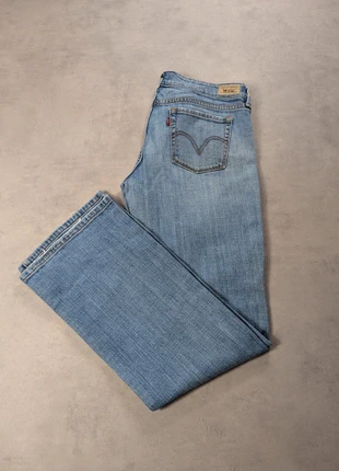 Jean Levi's 545 low boot cut bleu clair FR40          L16JL1373, marque: Levi's, état: Très bon état, taille: L / 40 / 12, 20,90 €, 22,65 € Protection acheteurs (Pro) incluse