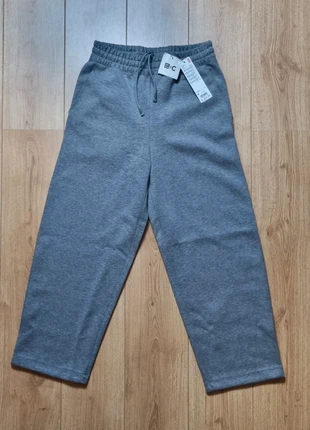 Jogging baggy Uniqlo, marke: Uniqlo, zustand: Neu, mit Etikett, größe: M, 35,00 €, 37,45 € inklusive Vinted-Käuferschutz