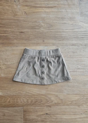 Jupe imitation daim, marke: Gémo, zustand: Sehr gut, größe: 6-9 Monate / 68, 1,50 €, 2,28 € inklusive Vinted-Käuferschutz