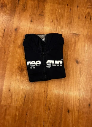 Gilet freegun bleu marine 12 ans, merk: Freegun, staat: Heel goed, maat: 12 jaar / 152 cm, € 4,00, € 4,90 inclusief Kopersbescherming