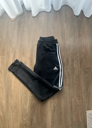 jogging noir adidas, marca: adidas, estado: Muito bom, tamanho: S, €8.00, €9.10 inclui Proteção do Comprador