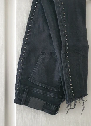 Jean noir 🖤, marca: Zara, estado: Muito bom, tamanho: S / 36 / 8, €8.00, €9.10 inclui Proteção do Comprador