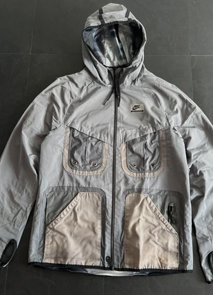 Veste Nike vintage grise technique style y2k taille S, marque: Nike, état: Très bon état, taille: S, 40,00 €, 42,70 € Protection acheteurs incluse