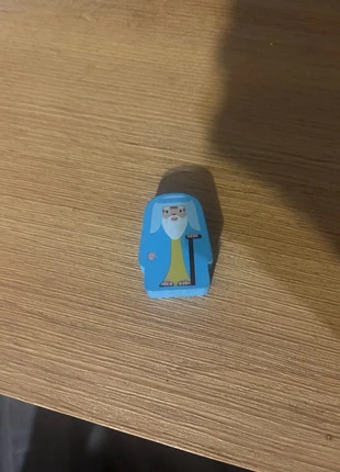 Drewniana figurka, état: Très bon état, taille: Taille unique, 1,00 €, 1,75 € Protection acheteurs incluse