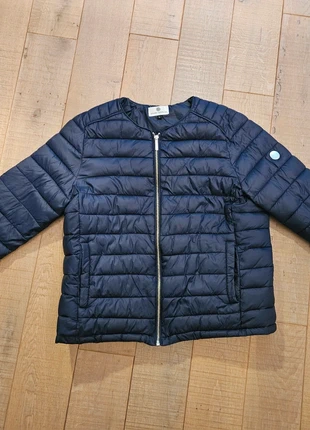 Doudoune chaude et légère, brand: Gerard Pasquier, condizioni: Ottime, taglia: L / IT 44 / EU 40, €8.00, €9.10 include la Protezione acquisti