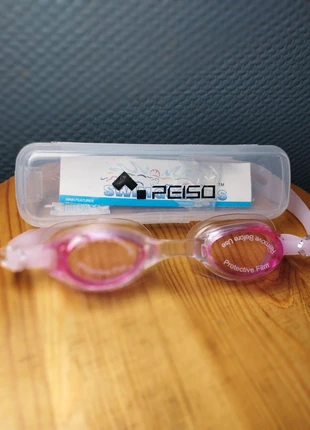 Lunettes de natation rose transparent Taille enfant / adulte, marque: Amazon, état: Très bon état, 2,50 €, 3,33 € Protection acheteurs incluse