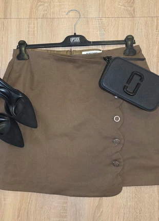 Jupe femme Naf Naf - taille 44 - marron - neuve avec étiquette, merk: Naf Naf, staat: Nieuw met prijskaartje, maat: XXL / 44 / 16, € 17,99, € 19,59 inclusief Kopersbescherming