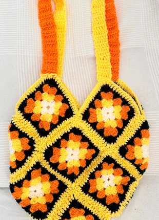 Bolso artesanal de crochet, merk: Norma Design, staat: Nieuw zonder prijskaartje, € 18,00, € 19,60 inclusief Kopersbescherming