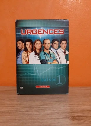DVD Urgences - Intégrale Saison 1, staat: Heel goed, € 5,00, € 5,95 inclusief Kopersbescherming