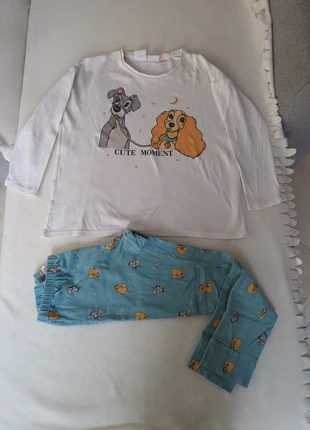 Pyjama Zara Disney, marque: Zara, état: Très bon état, taille: 8 ans / 128 cm, 3,00 €, 3,85 € Protection acheteurs incluse