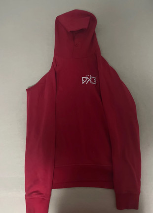 Pull rouge pk3, marke: Shein, zustand: Gut, größe: S, 10,00 €, 11,20 € inklusive Vinted-Käuferschutz