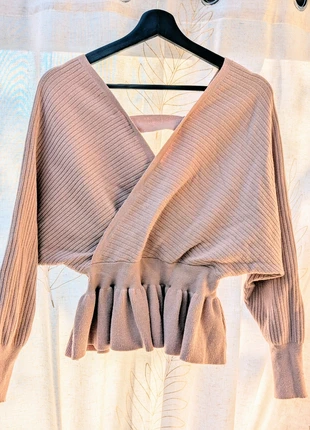 Joli pull, marke: Mango, zustand: Sehr gut, größe: M / 38 / 10, 6,00 €, 7,00 € inklusive Vinted-Käuferschutz