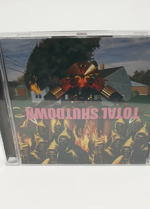 Total shutdown - the album, estado: Muito bom, €3.00, €3.85 inclui Proteção do Comprador