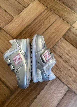 New balance, marque: New Balance, état: Bon état, taille: 22, 7,00 €, 8,05 € Protection acheteurs incluse