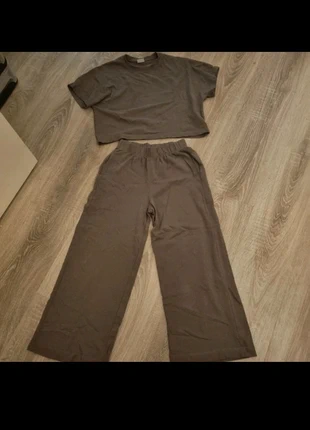 Ensemble zara gris enfants 11/12 ans, marque: Zara, état: Très bon état, taille: 12 ans / 152 cm, 8,00 €, 9,10 € Protection acheteurs incluse