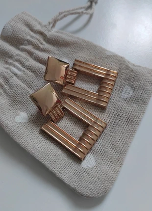 Boucle d'oreille Doré, marque: Paris, état: Très bon état, 3,70 €, 4,59 € Protection acheteurs incluse