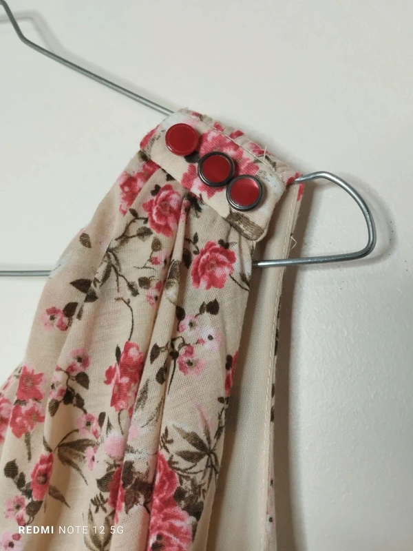 Jolie robe fleurie 1 épaule dénudé Mango taille XS - photo numéro 3