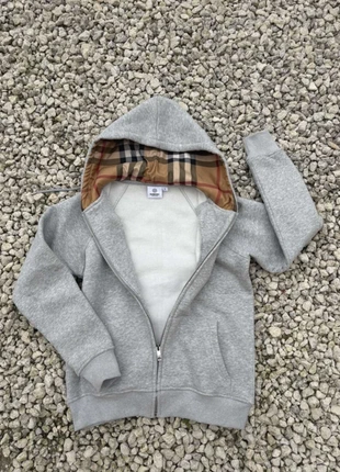 Sweat gris burberry à capuche, marke: Zip, zustand: Neu, mit Etikett, größe: S, 73,00 €, 77,35 € inklusive Vinted-Käuferschutz