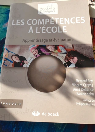 Lives pédagogique, staat: Heel goed, € 15,00, € 16,45 inclusief Kopersbescherming