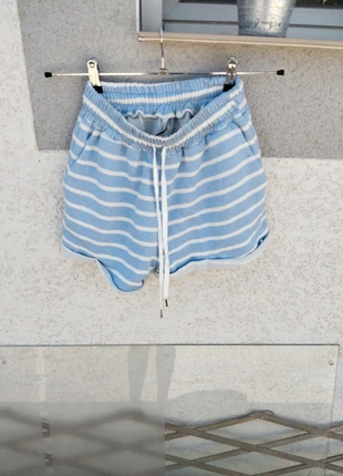 Short taille M + sweat 2 poches assortis taille unique, marke: Lumina, zustand: Sehr gut, größe: M / 38 / 10, 21,00 €, 22,75 € inklusive Vinted-Käuferschutz