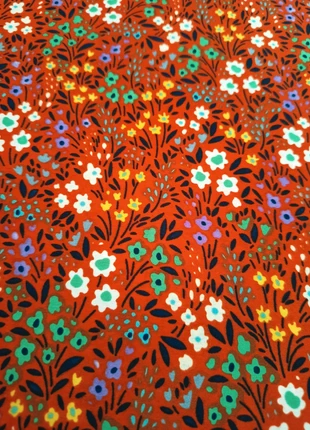 Tissu imprimé fleuri, marque: TISSU, état: Très bon état, 10,00 €, 11,20 € Protection acheteurs (Pro) incluse