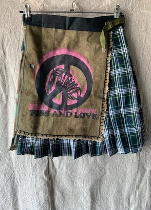 Collection pleated skirt kilt mid lenght, marke: Custommade, zustand: Sehr gut, größe: L / 40 / 12, 195,00 €, 205,45 € inklusive Vinted-Käuferschutz