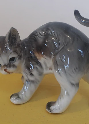 Vintage Cat Ornament, brand: CAT, condition: Very good, £15.00, £16.45 includes Buyer Protection