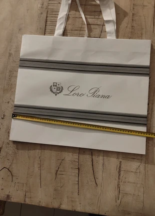 Sac en papier, brand: Loro Piana, condizioni: Nuovo senza cartellino, €4.00, €4.90 include la Protezione acquisti