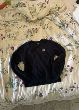 Pull Nike noir XS, merk: Nike, staat: Heel goed, maat: XS, € 8,00, € 9,10 inclusief Kopersbescherming