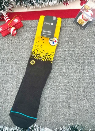 Chaussettes Stance x NFL β Pittsburgh Steelers (Γ©dition collector introuvable en Europe), merk: NFL, staat: Nieuw met prijskaartje, maat: M | 43β46, β¬ 12,99, β¬ 14,34 inclusief Kopersbescherming Pro