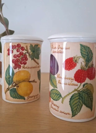 Lot de 2 superbe mugs anglais avec couvercle, brand: Roy Kirkham, condition: Very good, €20.00, €21.70 includes Buyer Protection