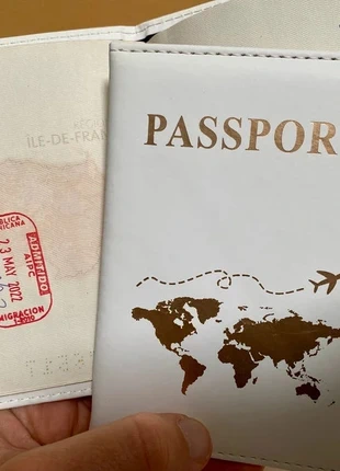 Lot de 2 protèges passeport mousse blanc doré NЕUF, état: Très bon état, 5,17 €, 6,13 € Protection acheteurs (Pro) incluse