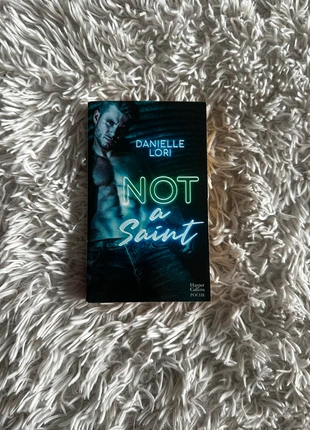 Livre new romance Not a Saint de Danielle Lori, état: Très bon état, 6,00 €, 7,00 € Protection acheteurs incluse