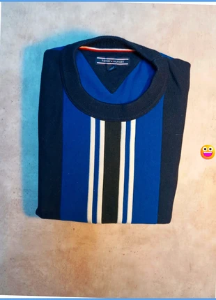 Sweatshirt Pull col rond à rayures bleu et noir tommy Hilfiger pour homme taille M - 170cm, marke: Tommy Hilfiger, zustand: Sehr gut, größe: M, 25,00 €, 26,95 € beinhaltet Vinted-Käuferschutz Pro