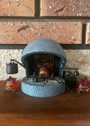 Figurine Calcifer / Ghibli Cominica, marke: Studio Ghibli, zustand: Neu, größe: Frühchen, bis 44, 175,00 €, 184,45 € inklusive Vinted-Käuferschutz