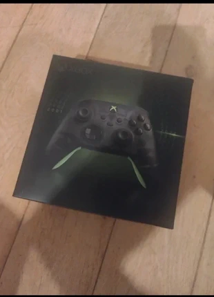 Manette Xbox 20 ans, merk: Xbox, staat: Nieuw zonder prijskaartje, € 65,00, € 68,95 inclusief Kopersbescherming