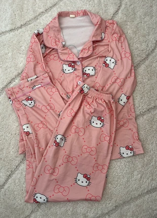 Hello kitty pyjamas, brand: Hello Kitty, condition: Very good, size: XS / 6, £8.00, £9.10 includes Buyer Protection