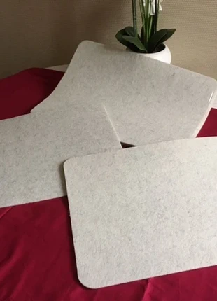 Sets de table en feutre état neuf 8 pieces Fêtes Noël, marque: Home Creation, état: Neuf sans étiquette, 4,00 €, 4,90 € Protection acheteurs incluse