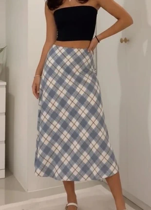 Jupe midi fluide à carreaux bleus et blancs Taille M, marque: Vintage Dressing, état: Très bon état, taille: M / 38 / 10, 52,90 €, 56,25 € Protection acheteurs incluse