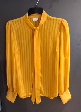 Bow shirt 🎀, brand: Vila, condition: Very good, size: L / 40 / 12, €4.00, €4.90 includes Buyer Protection