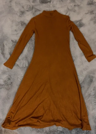 Robe marron mango, marke: Mango, zustand: Sehr gut, größe: S / 36 / 8, 10,00 €, 11,20 € inklusive Vinted-Käuferschutz