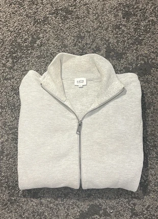 Veste zippée Celio grise, marque: Celio, état: Neuf sans étiquette, taille: M, 18,00 €, 19,60 € Protection acheteurs incluse