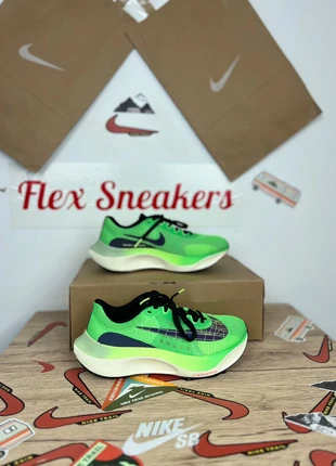 Nike Zoom Fly 5 taille 39, brand: Nike, condizioni: Nuovo con cartellino, taglia: 39, €119.00, €125.65 include la Protezione acquisti