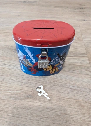 Petite Tirelire Spiderman, merk: Spiderman, staat: Heel goed, € 5,00, € 5,95 inclusief Kopersbescherming