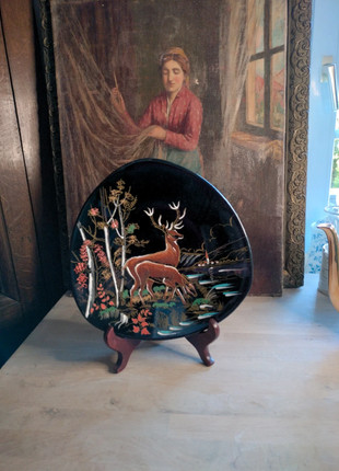 Assiette triangulaire et décorative. Longwy., marque: Longwy série Horizon Emaux, état: Très bon état, 32,00 €, 34,30 € Protection acheteurs incluse