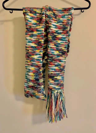 Cachecol comprido colorido, marca: DEEPLY, estado: Nuevo sin etiquetas, 7,50 €, 8,58 € Protección al comprador incluida