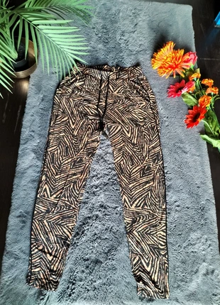 Geometric tribal print harem pants hippie festival high waisted trousers pants joggers, brand: geometric, condition: Good, size: M / 10, £8.00, £9.10 includes Buyer Protection
