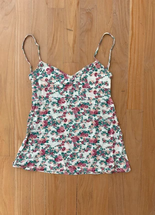 floral top pink ecru rose green, marca: Pull & Bear, estado: Novo sem etiquetas, tamanho: S / 36 / 8, €9.00, €10.15 inclui Proteção do Comprador