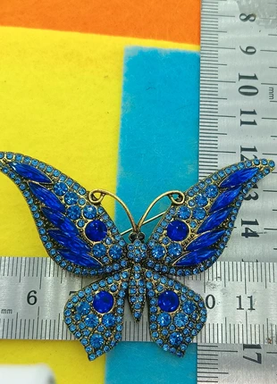 Broche, merk: Montre.fr, staat: Heel goed, € 5,00, € 5,95 inclusief Kopersbescherming Pro